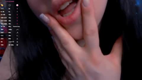 Snapshot of bellelovexx chatting on 04.14.26 Hello I am kind friendly and cute girl online show from 04.14.26
