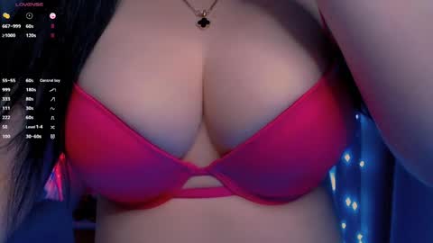 Snapshot of bellelovexx chatting on 05.05.26 Hello I am kind friendly and cute girl online show from 05.05.26