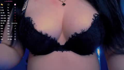Snapshot of bellelovexx chatting on 05.08.26 Hello I am kind friendly and cute girl online show from 05.08.26