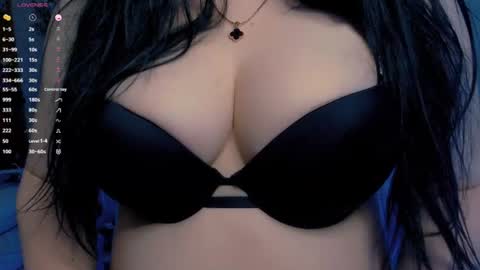 Snapshot of bellelovexx chatting on 06.27.26 Hello I am kind friendly and cute girl online show from 06.27.26