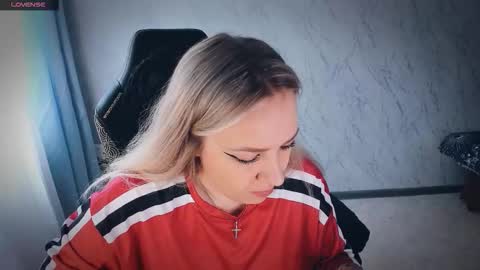 Your Annabelle Wolf  online show from 02.10.26