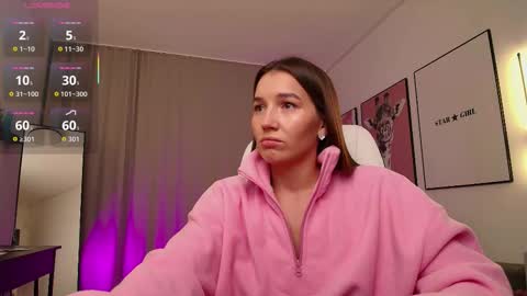 Bella online show from 11.25.25