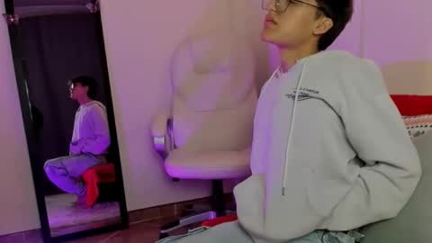 Neon online show from 09.24.25