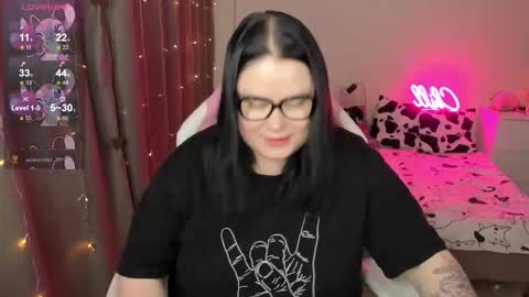 LinaBoo online show from 02.06.26