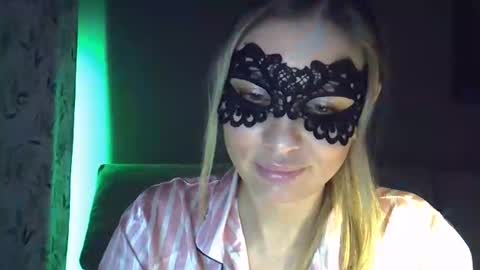 Demi Moore online show from 01.29.25