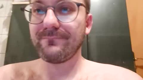 ben00189 online show from 10.28.25