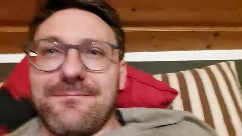 ben00189 online show from 11.03.25