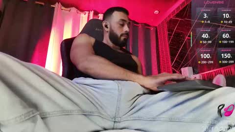 Snapshot of ben_blaze chatting on 10.30.25 BEN online show from 10.30.25