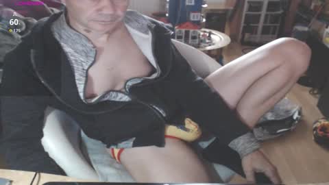 benijamin online show from 10.13.25