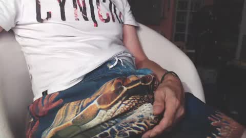 benijamin online show from 07.13.26