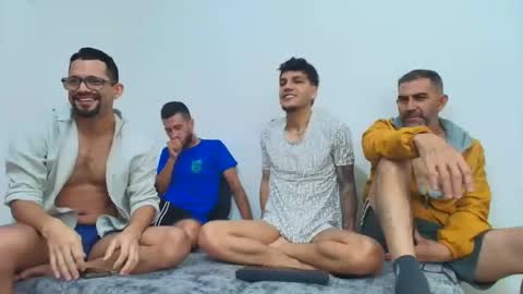 Snapshot of benjamin613999 chatting on 11.26.25 benjamin online show from 11.26.25