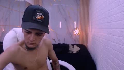 Snapshot of benjamin_anthony chatting on 03.04.26 benjamin_anthony online show from 03.04.26