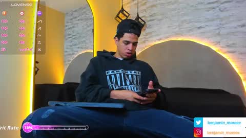 Snapshot of benjamin_more chatting on 09.19.25 BENJAMIN online show from 09.19.25