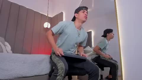 BENJAMIN online show from 07.05.26