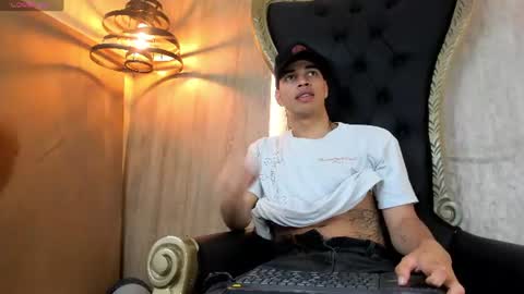 BENJAMIN online show from 08.05.26
