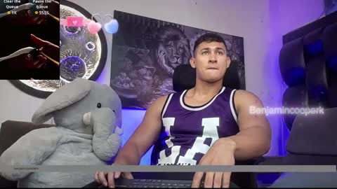 Snapshot of benjamincooperk1 chatting on 12.22.25 benjamincooperk online show from 12.22.25