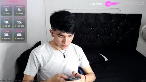 Snapshot of benji_hoter chatting on 01.03.25 Benji Hoter online show from 01.03.25