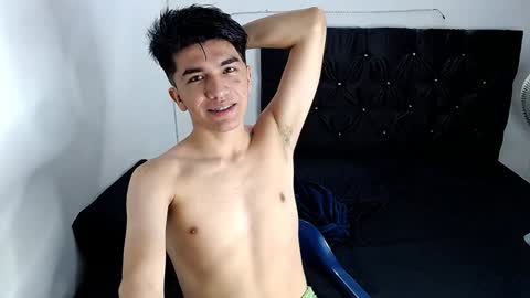 Snapshot of benji_hoter chatting on 01.06.25 Benji Hoter online show from 01.06.25