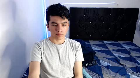 Snapshot of benji_hoter chatting on 01.27.25 Benji Hoter online show from 01.27.25