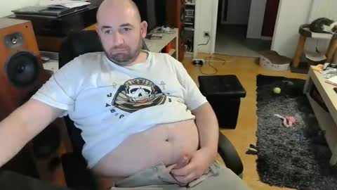 Snapshot of bennn54 chatting on 02.12.25 Ben online show from 02.12.25