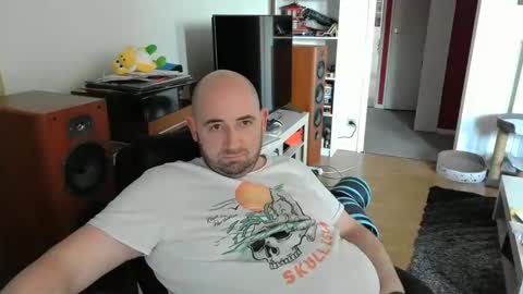 Snapshot of bennn54 chatting on 03.08.25 Ben online show from 03.08.25