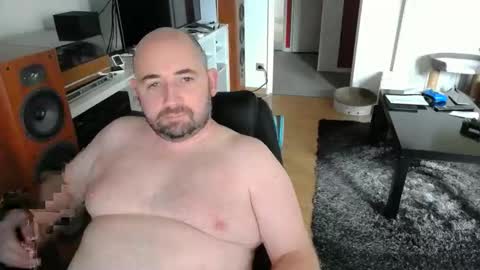 Snapshot of bennn54 chatting on 10.04.25 Ben online show from 10.04.25