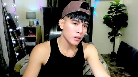 Snapshot of bentlyfuck chatting on 11.04.25 bentlyfuck online show from 11.04.25