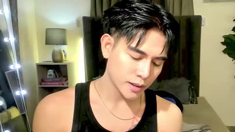 Snapshot of bentlyfuck chatting on 11.27.25 bentlyfuck online show from 11.27.25