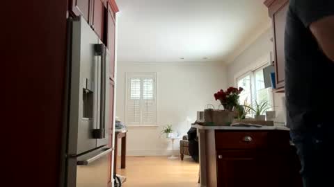 benz10001 online show from 02.16.25