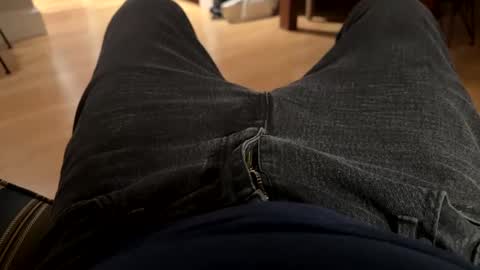 benz10001 online show from 02.17.25