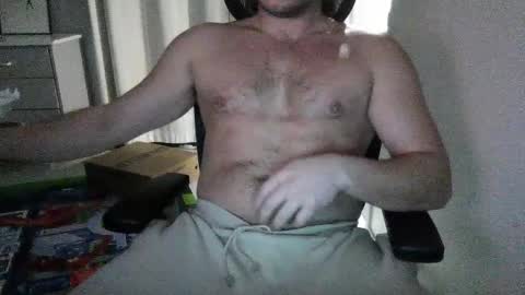 Snapshot of benzoil20007 chatting on 02.25.25 benzoil20007 online show from 02.25.25