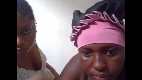 Snapshot of berbiexcunt chatting on 11.20.25 berbiexcunt online show from 11.20.25