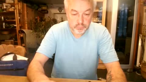 Snapshot of berg_boy chatting on 01.05.25 Martin online show from 01.05.25