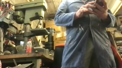 Snapshot of berg_boy chatting on 10.25.25 Martin online show from 10.25.25