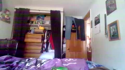 Snapshot of bergeeric1970 chatting on 09.23.25 bergeeric1970 online show from 09.23.25