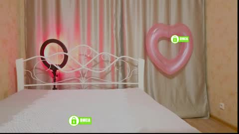 Berkova L online show from 04.14.26