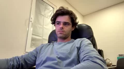 Snapshot of berltex chatting on 02.23.26 Berltex online show from 02.23.26