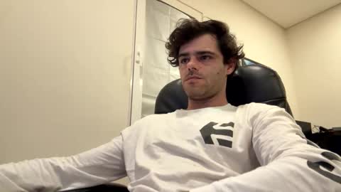 Snapshot of berltex chatting on 02.24.26 Berltex online show from 02.24.26