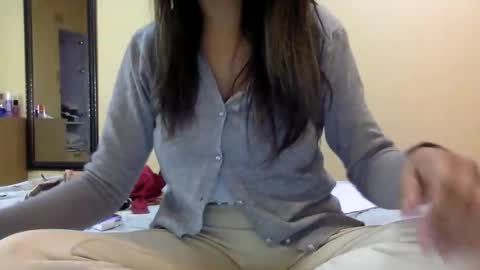 tixxie  online show from 11.10.25