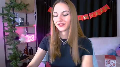 Snapshot of bernardaboons chatting on 12.27.24 bernardaboons online show from 12.27.24