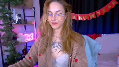 Snapshot of bernardaboons chatting on 12.28.24 bernardaboons online show from 12.28.24