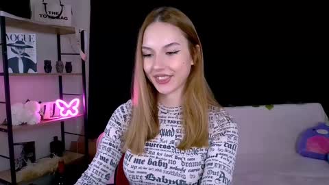 Snapshot of bernardaboons chatting on 02.05.25 bernardaboons online show from 02.05.25