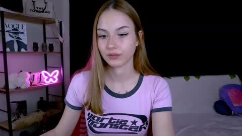 Snapshot of bernardaboons chatting on 02.06.25 bernardaboons online show from 02.06.25