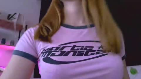 Snapshot of bernardaboons chatting on 02.27.25 bernardaboons online show from 02.27.25