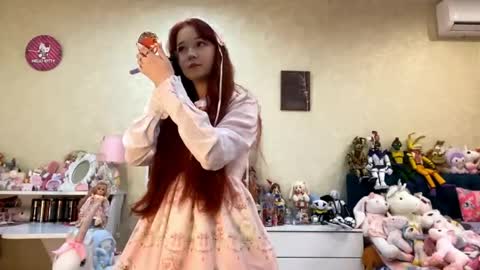 Eva  online show from 04.24.26