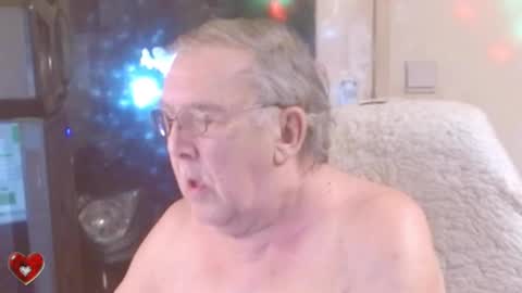 Snapshot of best127 chatting on 02.28.25 jean online show from 02.28.25