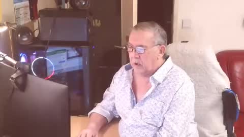 Snapshot of best127 chatting on 03.06.25 jean online show from 03.06.25