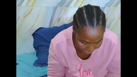 Snapshot of best_frnd chatting on 11.25.25 best_frnd online show from 11.25.25