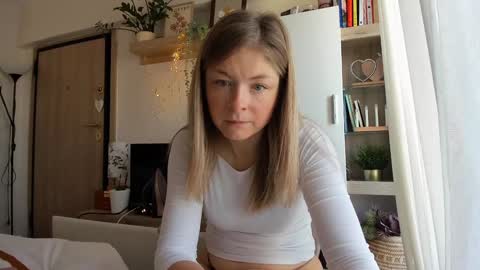 Vicky   online show from 12.02.25