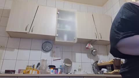 bethnorth online show from 12.20.25